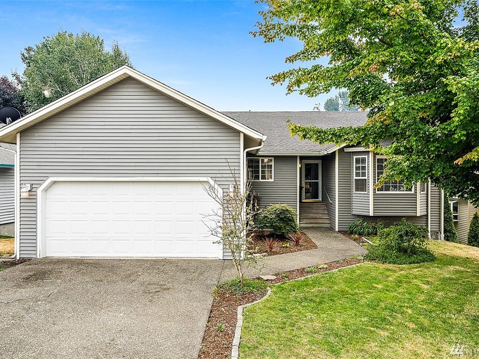1st image of 6004 Thornbury Dr SE