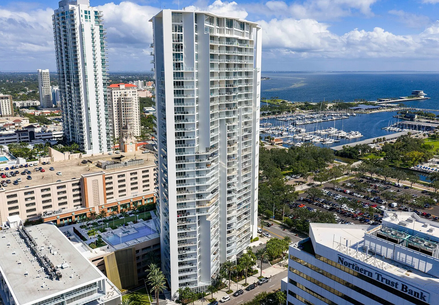 2 bed, 2.5 bath, 1442 sqft, $6,895 — Photo 1