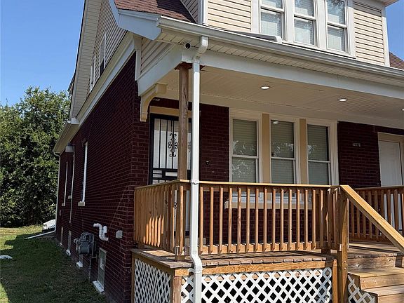 3rd image of 4076 Wesson St