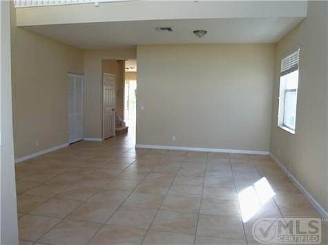 4th image of 11405 SW Glengarry Ct