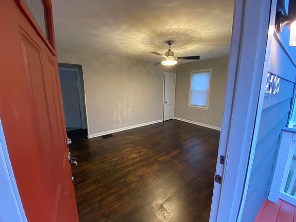 4th image of 2595 Homecroft Dr