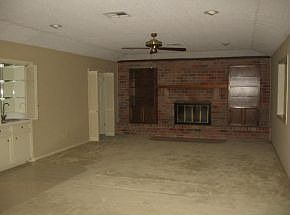 2nd image of 3121 Pebble Beach Ln