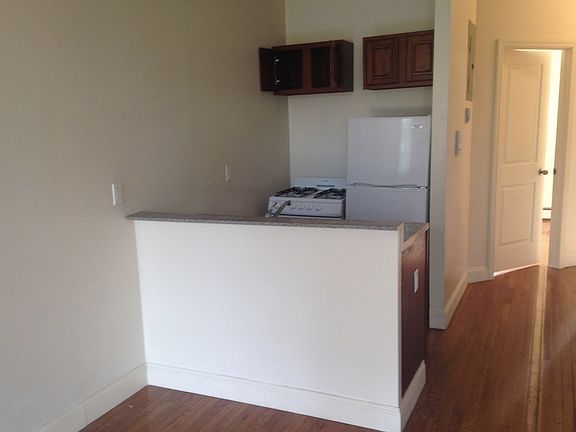 4th image of 88 E 111th St APT 2