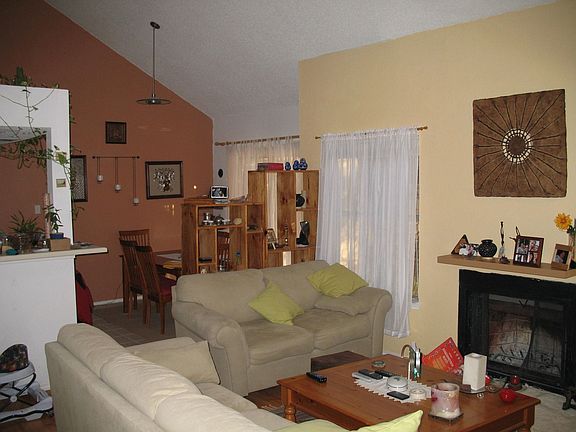 2nd image of 4844 Woodstock Dr