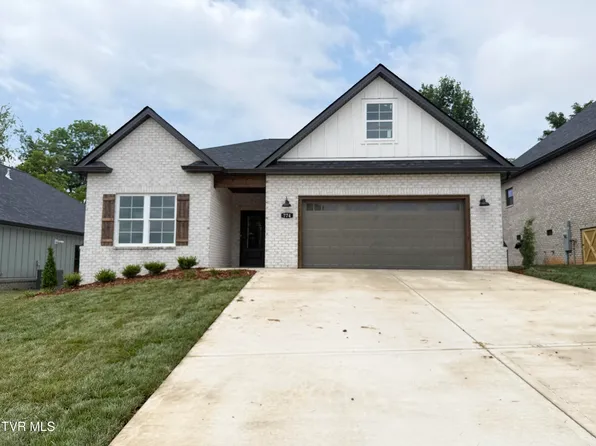 774 Hunts Terrace Dr, Kingsport, TN 37663