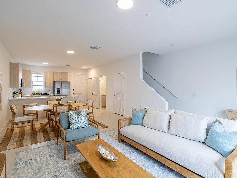 The Mallory Townhomes — Photo 13