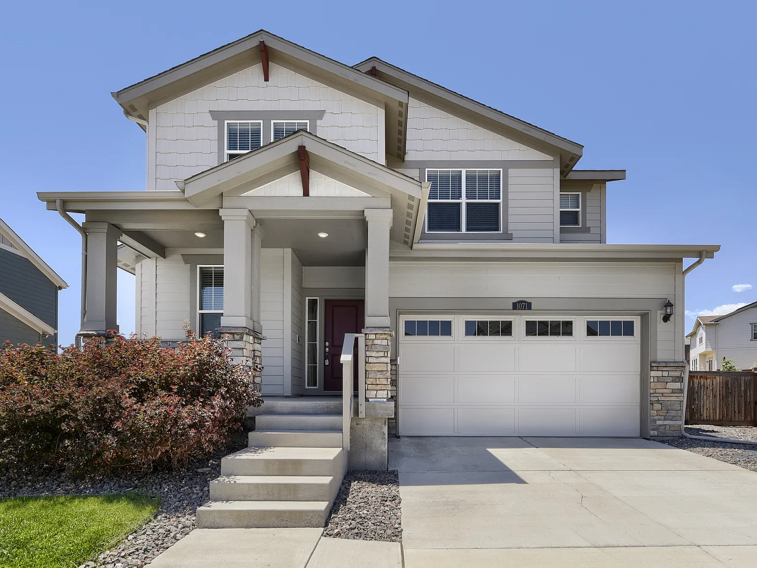 4 bed, 2.5 bath, 2377 sqft, $3,075 — Photo 2
