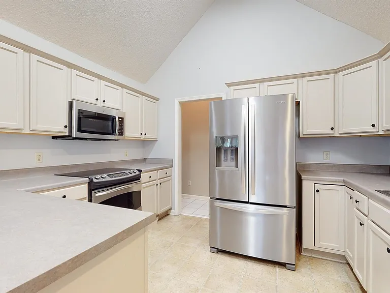 195 Cross Point Dr — Photo 4