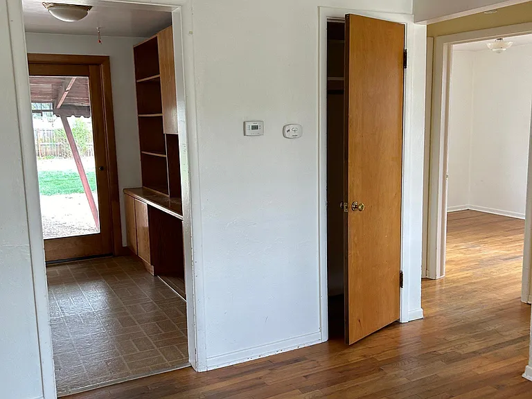 2680 Gray St — Photo 2