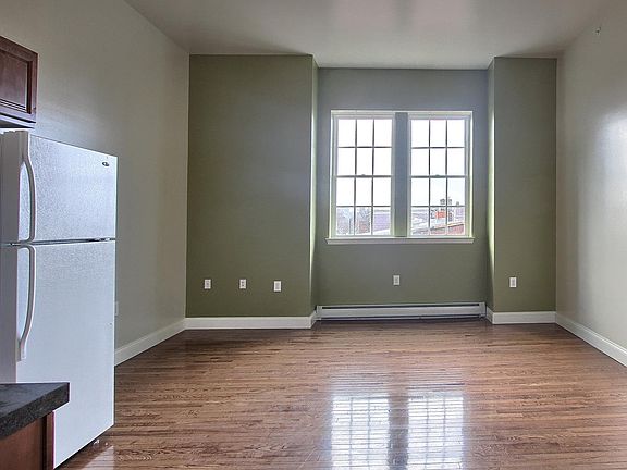 4th image of 1841 N 3rd St APT 202