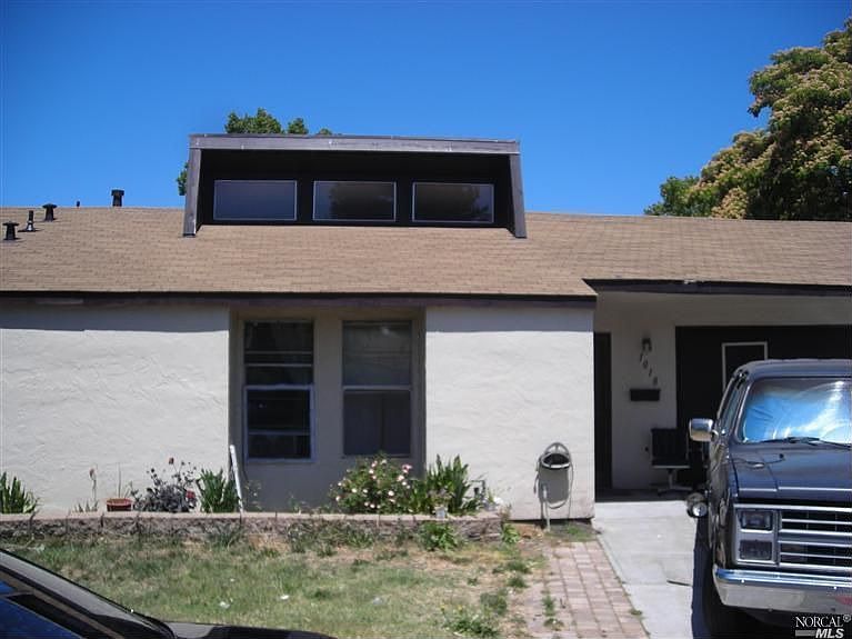2nd image of 1018 Ruth Pl
