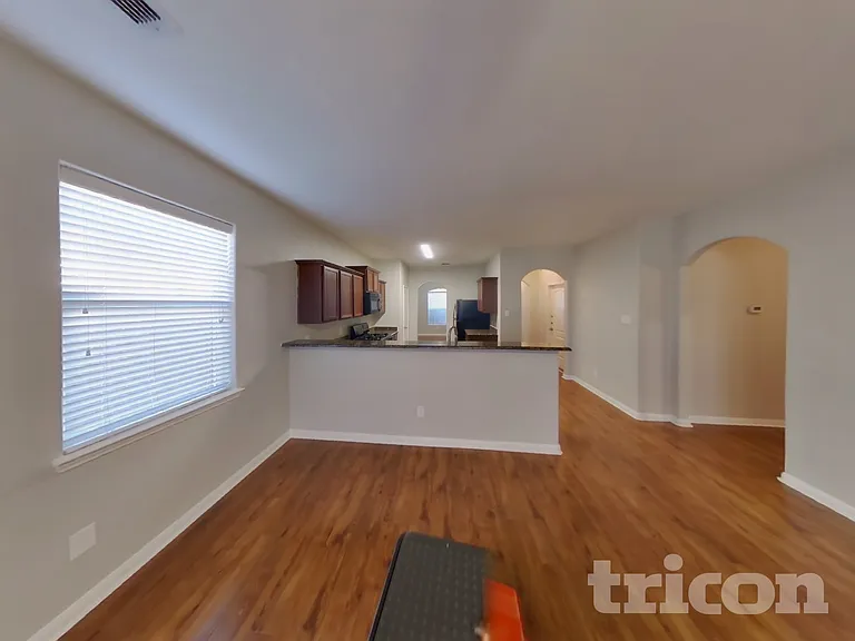 2031 Cone Flower Dr — Photo 2