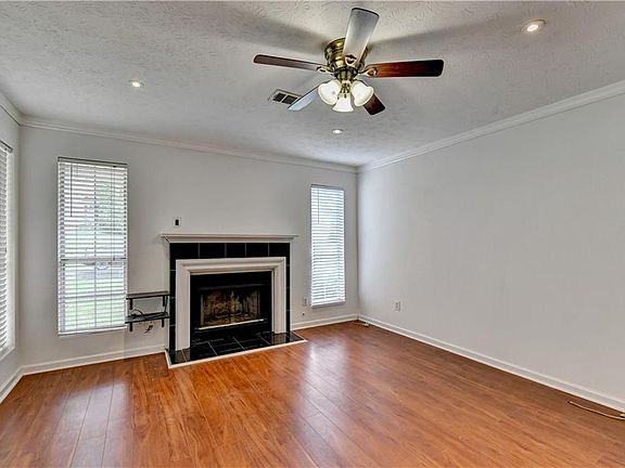 4th image of 1285 Strasbourg Ct