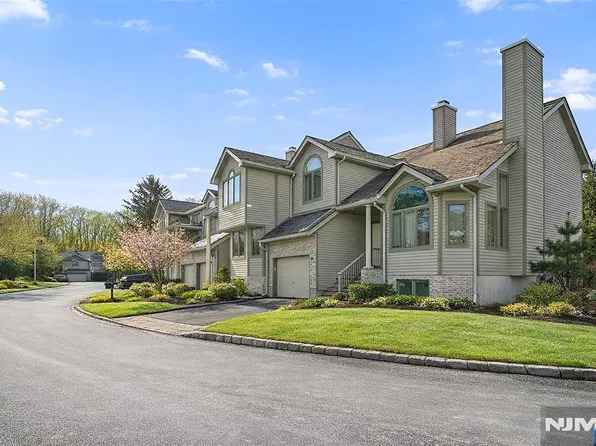 501 Elm Ct, Norwood, NJ 07648