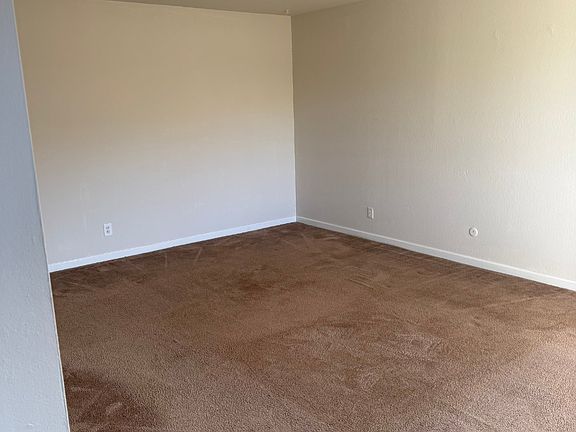 5th image of 25 Ward Ct