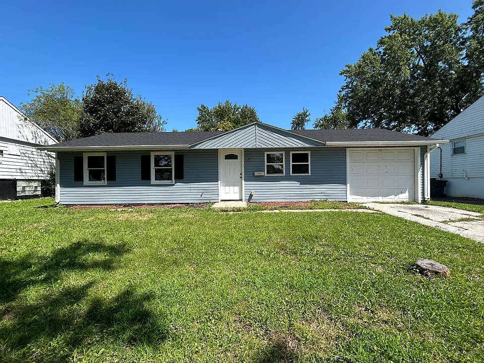 107 N Walnut Ln