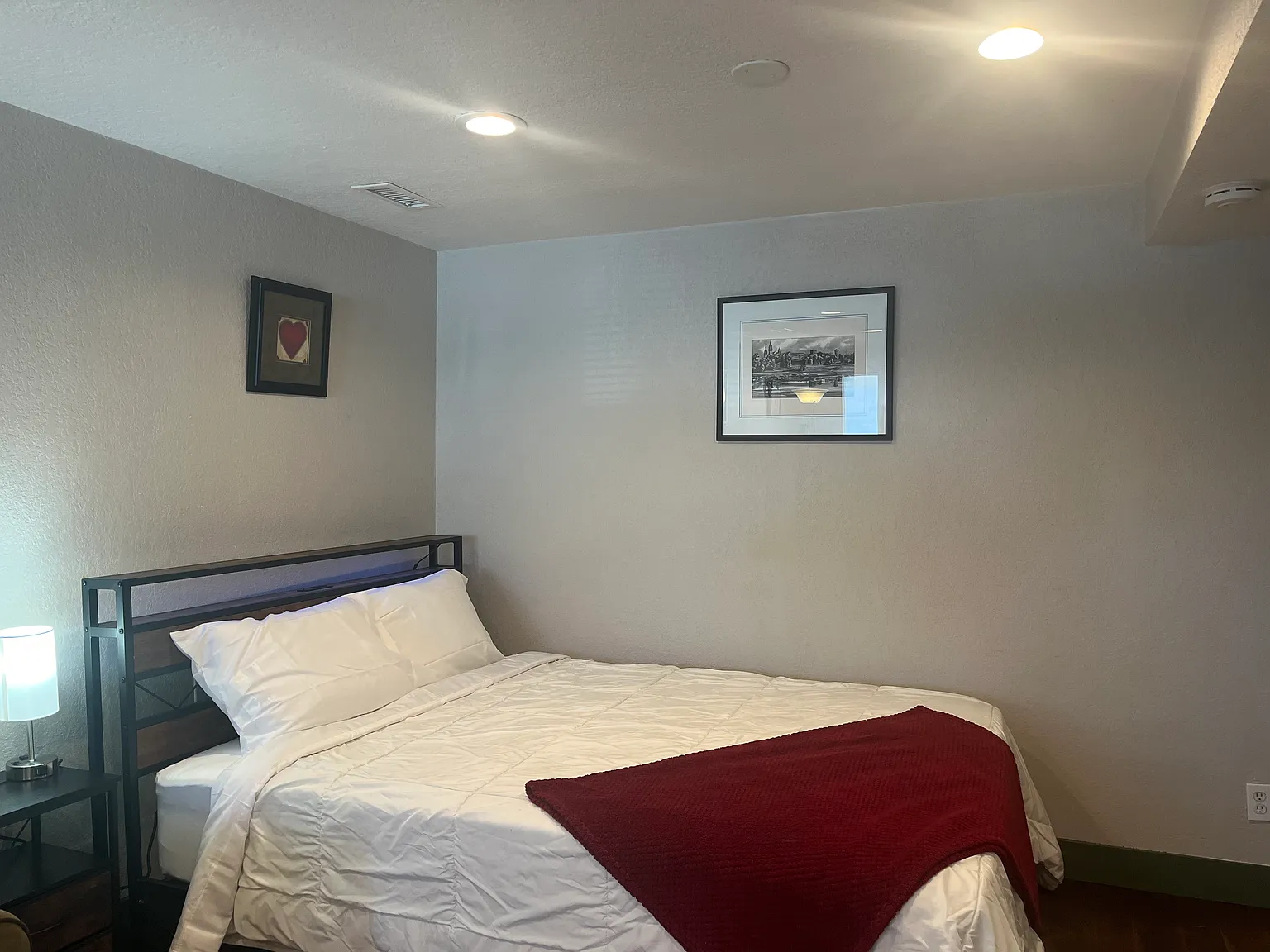 Studio, 430 sqft, $1,600 — Photo 4