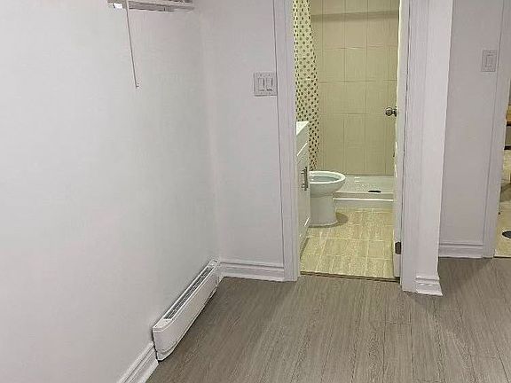 3rd image of 29 Ryerson Ave