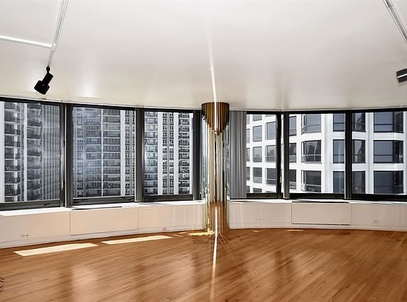 3rd image of 155 N Harbor Dr #2203-04