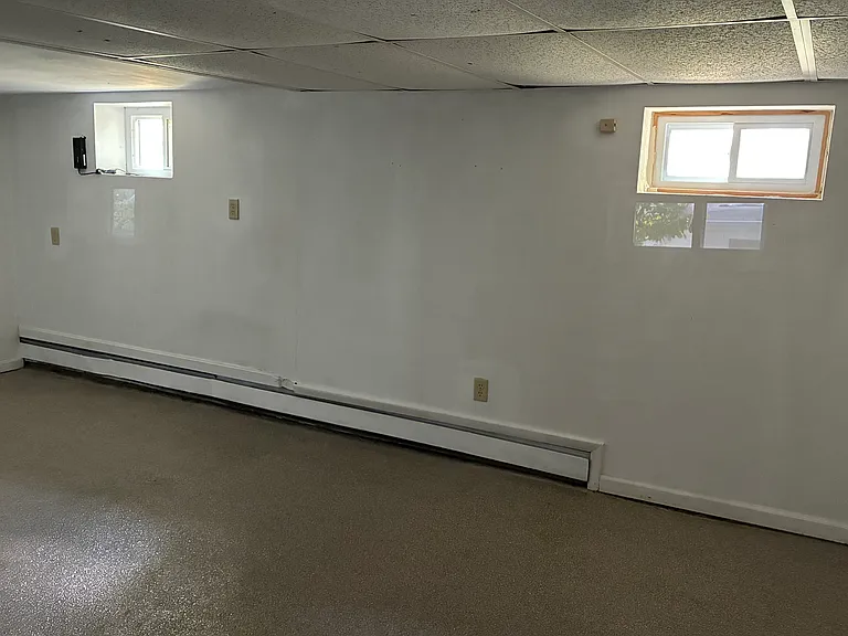 276 Summit Ave — Photo 25