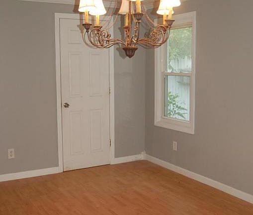 4th image of 171 N Jackson St #1/2
