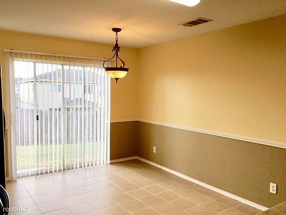 90710297_272 Willow View_Cibolo_TX_2018-3