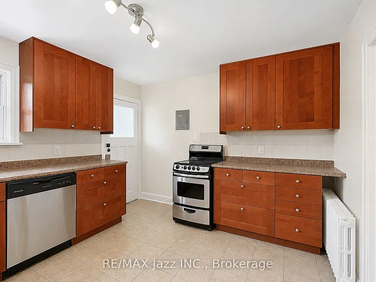 366 Mary St N #5 — Photo 10