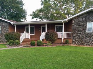 234 Shore Dr SW, Edwardsville, IL 62025