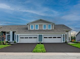 10 White Orchid Way, Lancaster, NY 14086