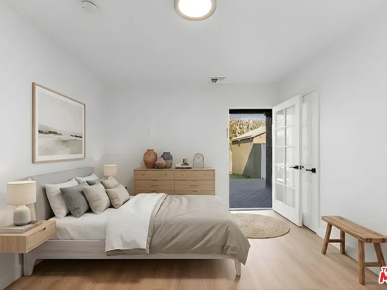 2522 Armacost Ave — Photo 18