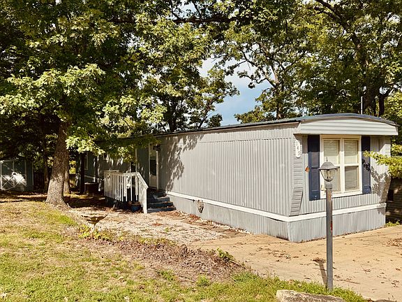 2nd image of 149 Shoreline Ln