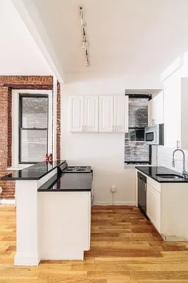 Rented by REAL New York | media 17