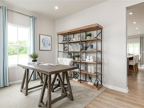 2nd image of 116 Roberta Loop