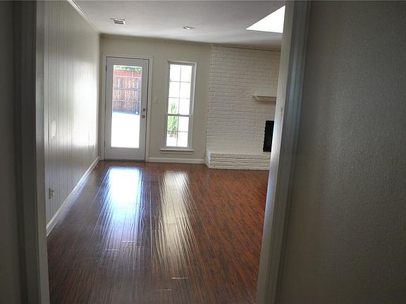 5th image of 1015 Nottingham Dr