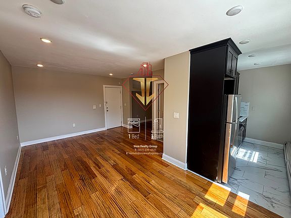 3rd image of 2500 John Fitzgerald Kennedy Blvd #616A