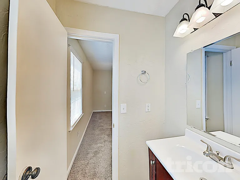 2515 Ramblewood Ct — Photo 9