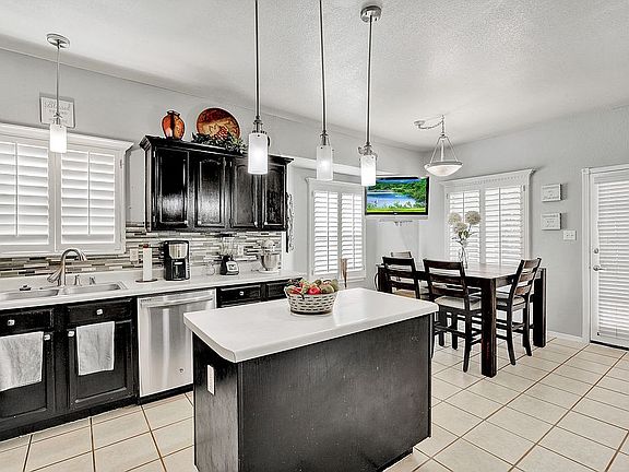 5th image of 12353 Tierra Arroyo Dr