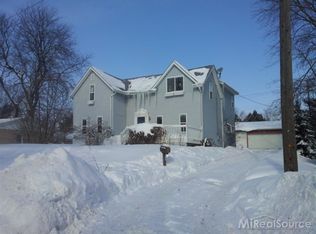 1 4th St, Yale, MI