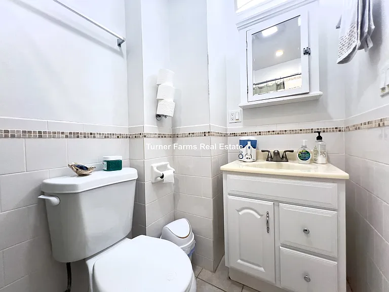 29 Lambert St #1L — Photo 17