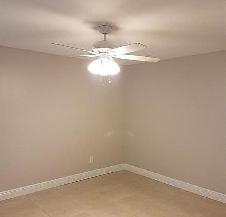 5th image of 820 Lavers Cir APT G206