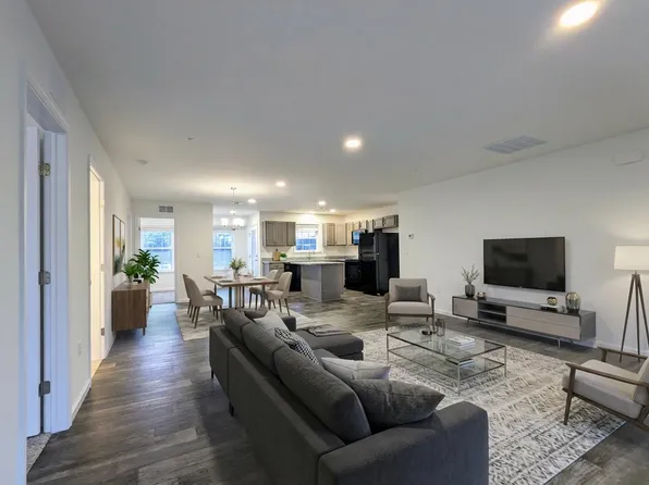 Towns Edge Apartments