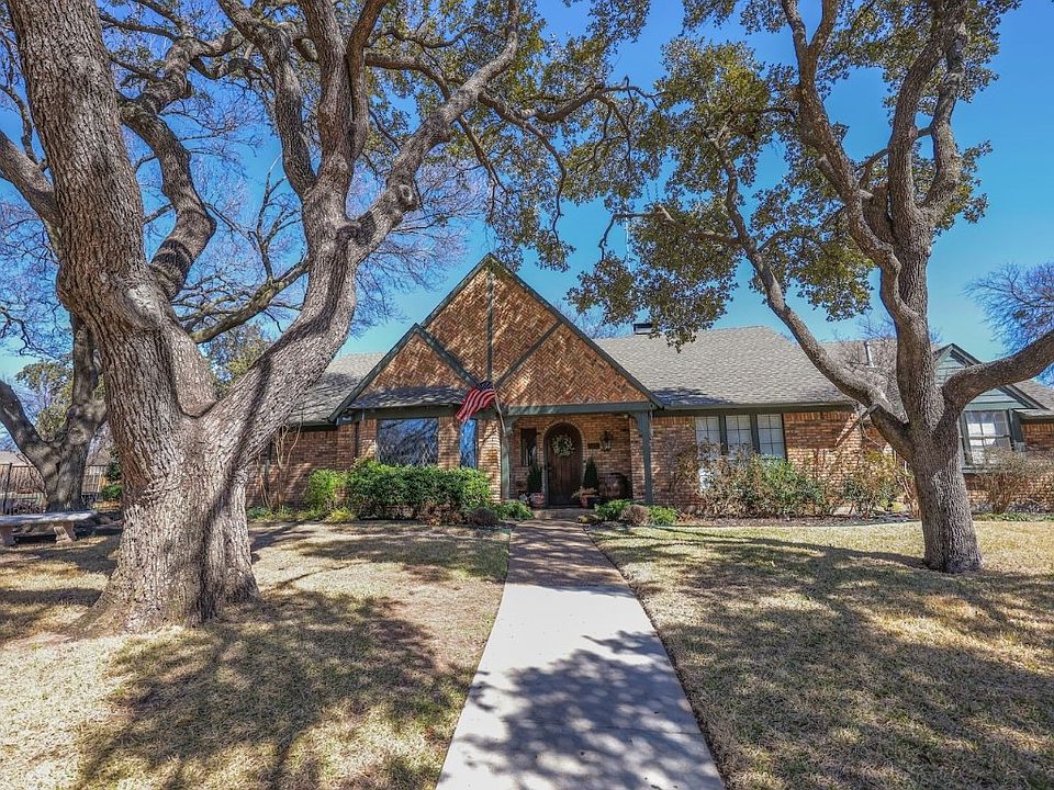 1st image of 2506 Heather Hill Ct