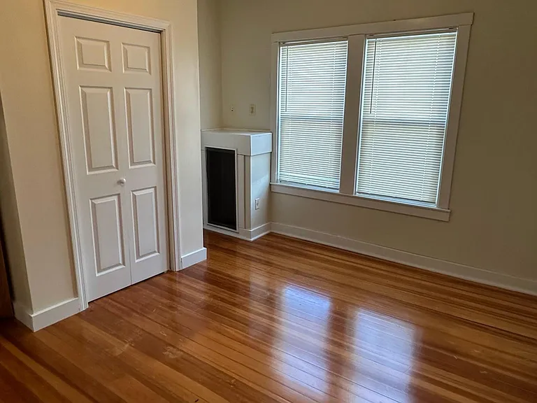222 Clarendon St — Photo 23