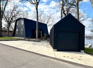 1719 Colonial Dr, Rochester, IN 46975