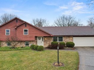 1698 N Laddie Ct, Dayton, OH 45432