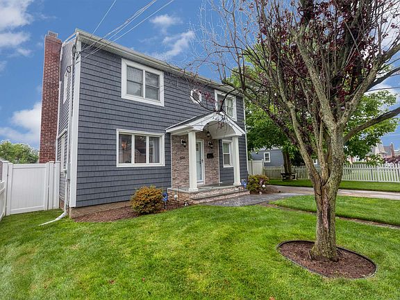 2nd image of 616 Fenworth Blvd