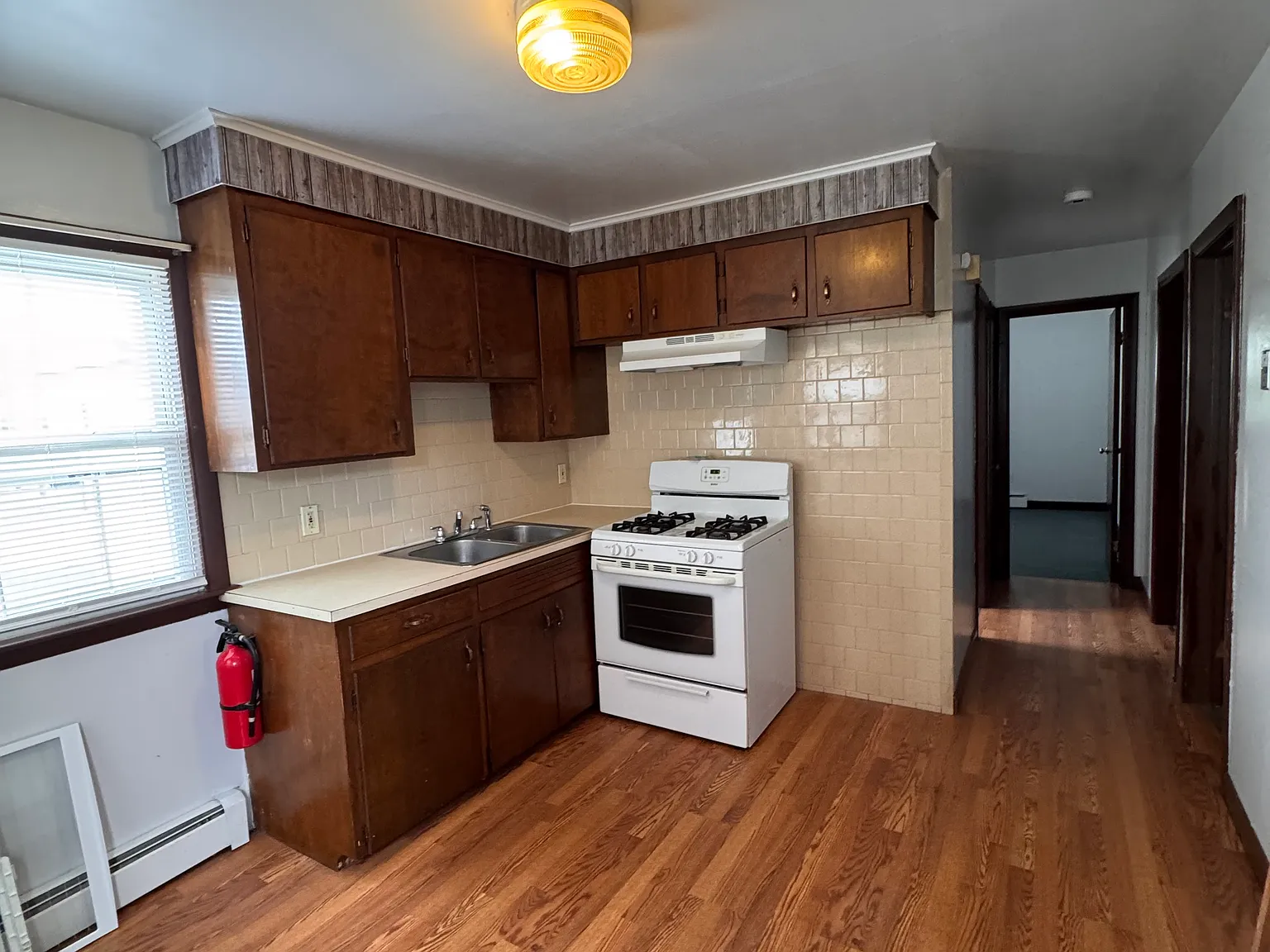 2 bed, $1,900 — Photo 3