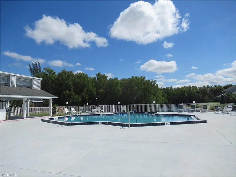 6238 Timberwood Cir #110 — Photo 23