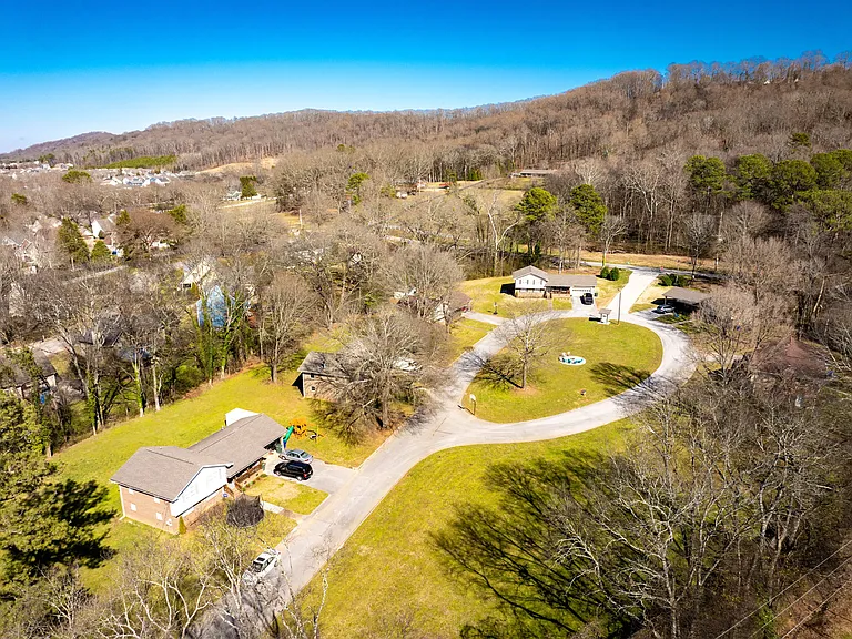 3076 Speicher Cir — Photo 41