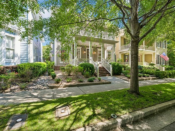 3rd image of 710 Abbott Pl